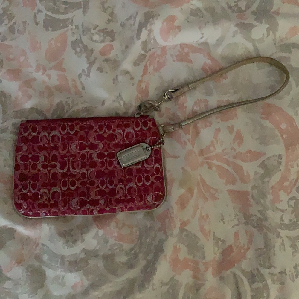 💗Coach Wristlet💗 - Picture 2 of 4
